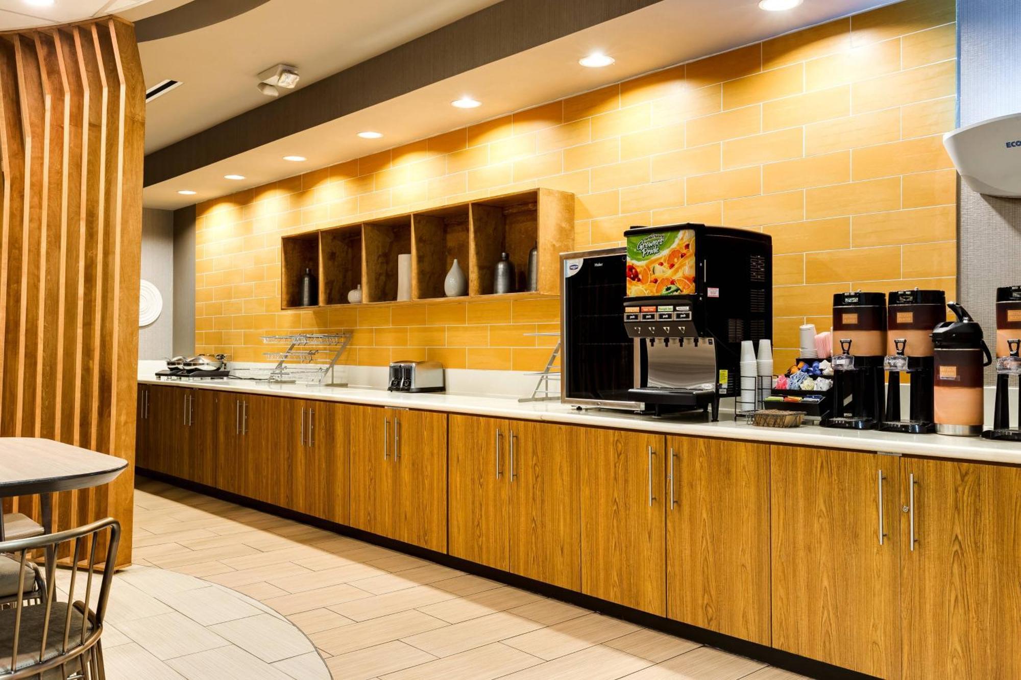 Springhill Suites By Marriott Mcallen Convention Center Exterior photo