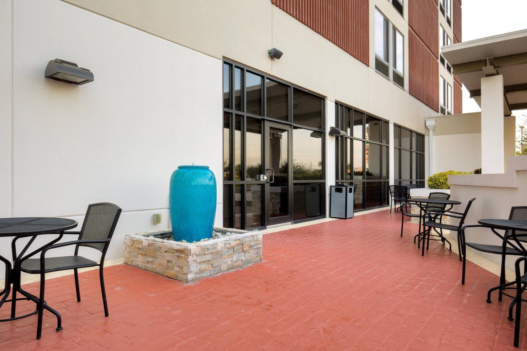 Springhill Suites By Marriott Mcallen Convention Center Exterior photo